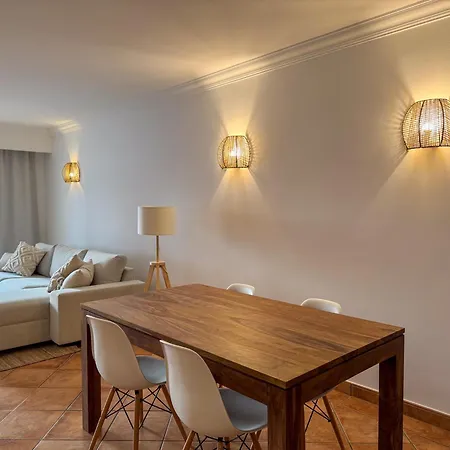 فيلة Casa Vaga - Garrao House لول